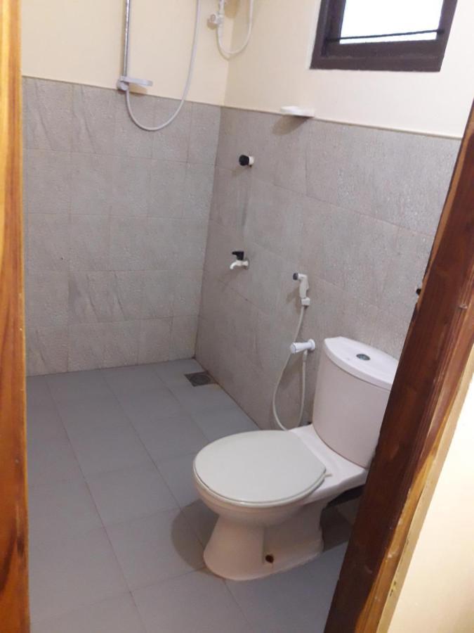 Naaval Beach Villa & Rooms 바티칼로아 외부 사진